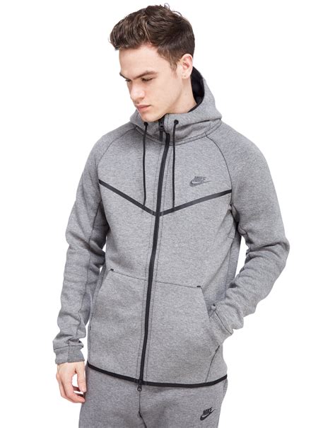 nike tech fleece hoodie men's.